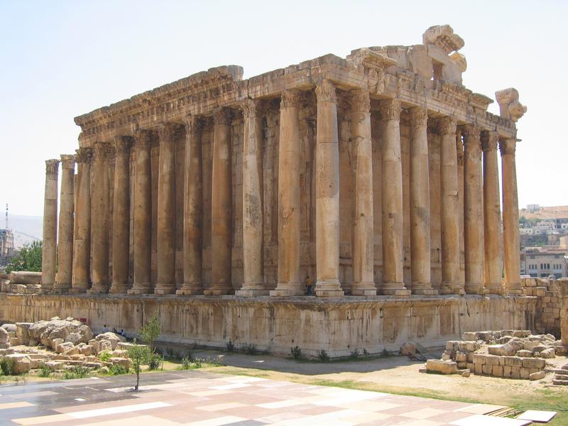 Baalbeck : Le temple de Bacchus Baalbeck : Le temple de Bacchus